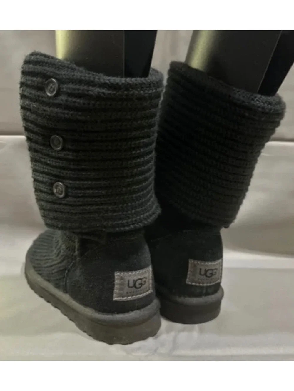 UGG Cardy Knit Boots Women’s Sz 8 Three Button Tall Slouchy (PreLoved) - V052